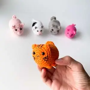Farm no sewing cat
