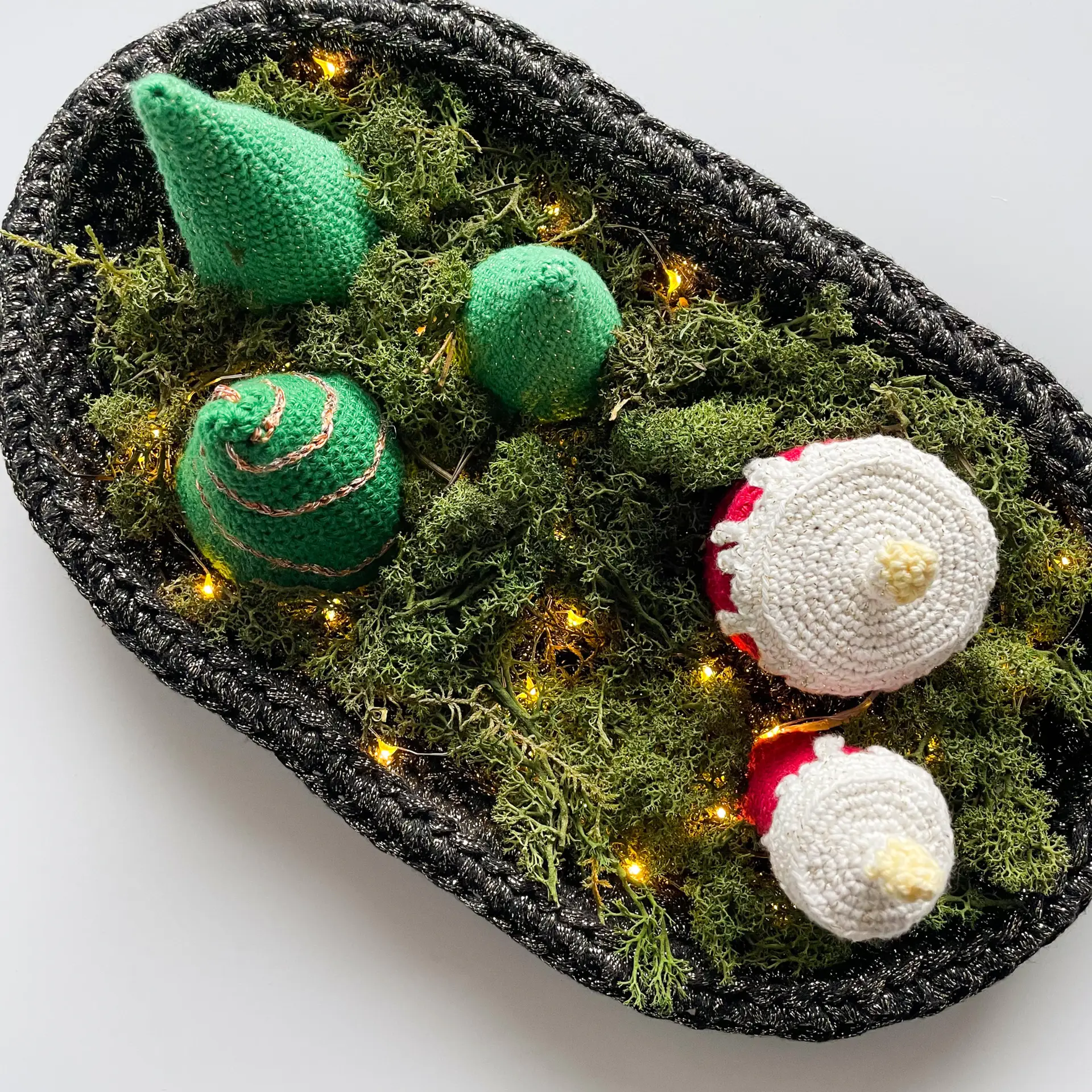 Christmas Crochet Centrepiece Pattern: Tree, Candle & Pinecone (PDF Pattern) - Image 7