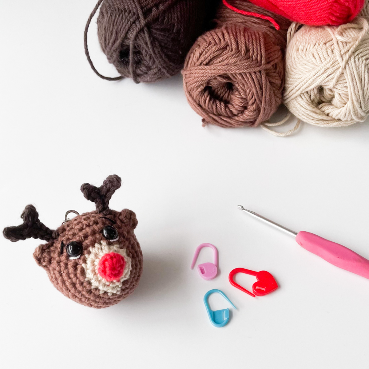 No-Sew Reindeer Amigurumi Crochet Pattern: Ginny Toy Keychain (Digital Pattern) - Image 7