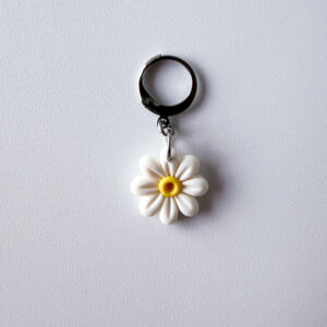 Daisy stitch marker - crochet and knitting accessory